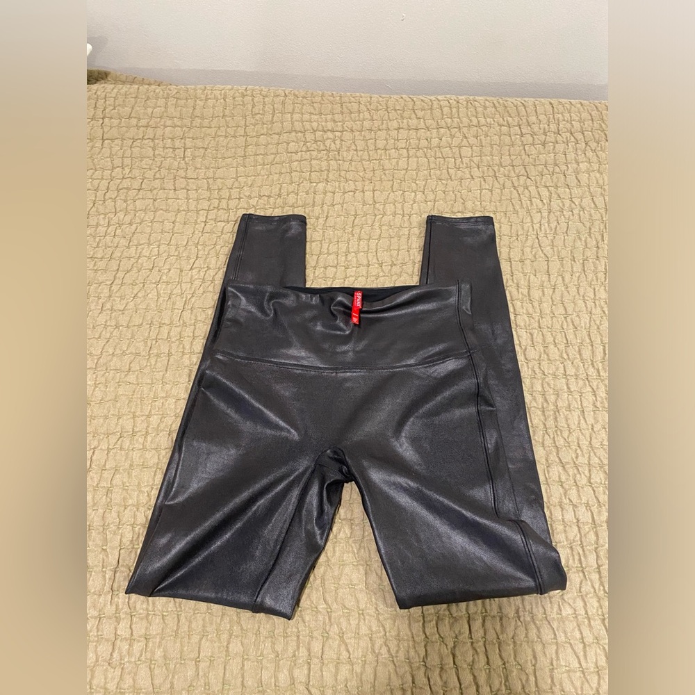 Spanx Faux Leather skinny pants
